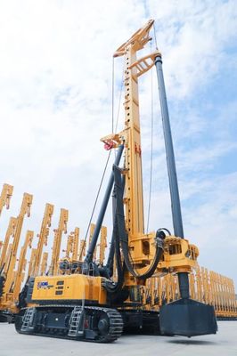 徐工再創(chuàng)輝煌 12款產(chǎn)品榮膺“金手指”與“TOP50”大獎(jiǎng)，彰顯工程機(jī)械領(lǐng)軍實(shí)力